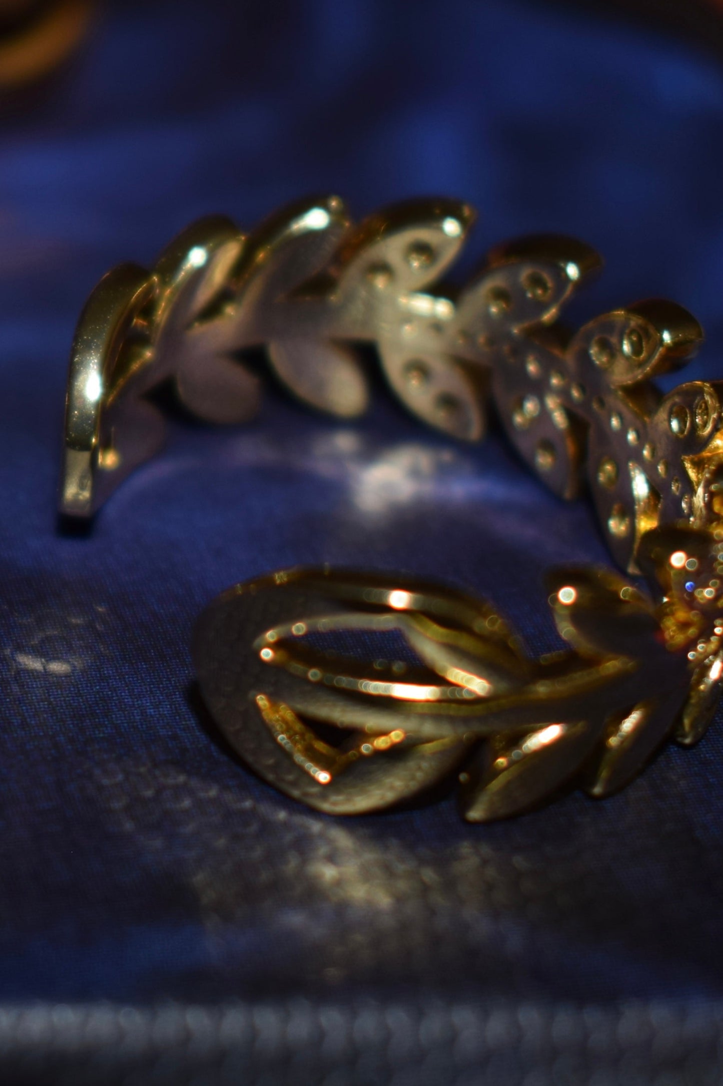 Adjustable Gold Ring With Rhinestone