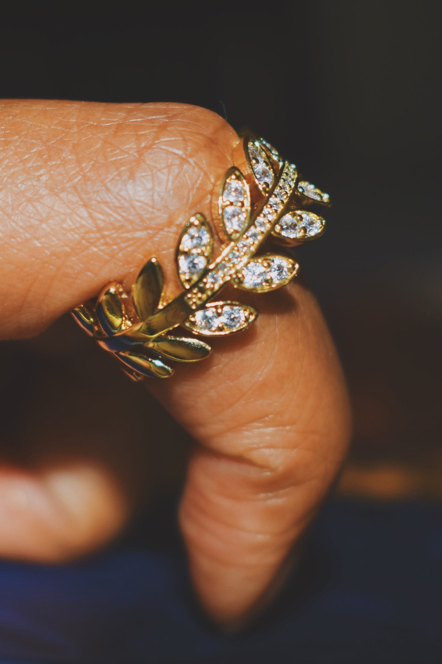Adjustable Gold Ring With Rhinestone