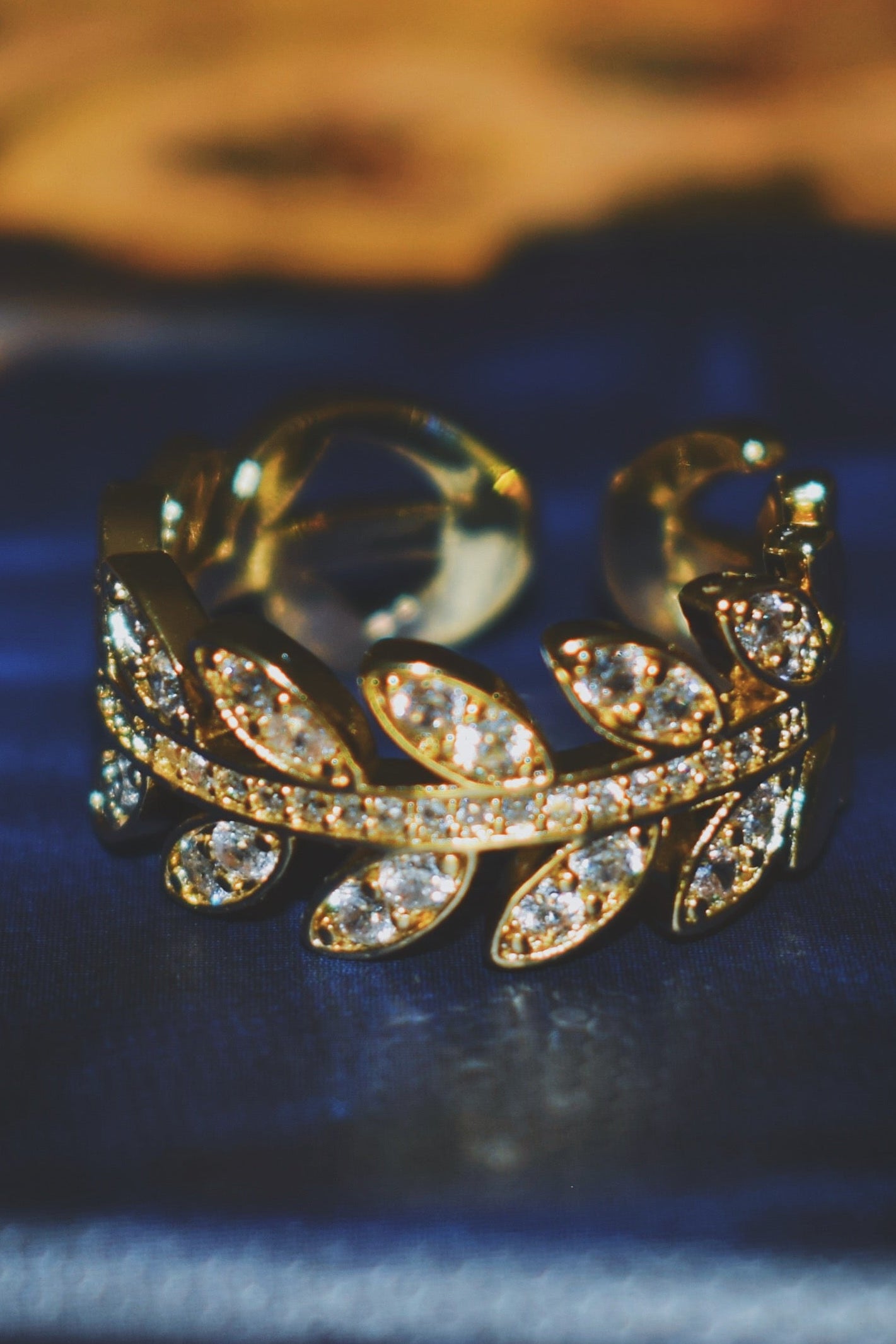 Adjustable Gold Ring With Rhinestone